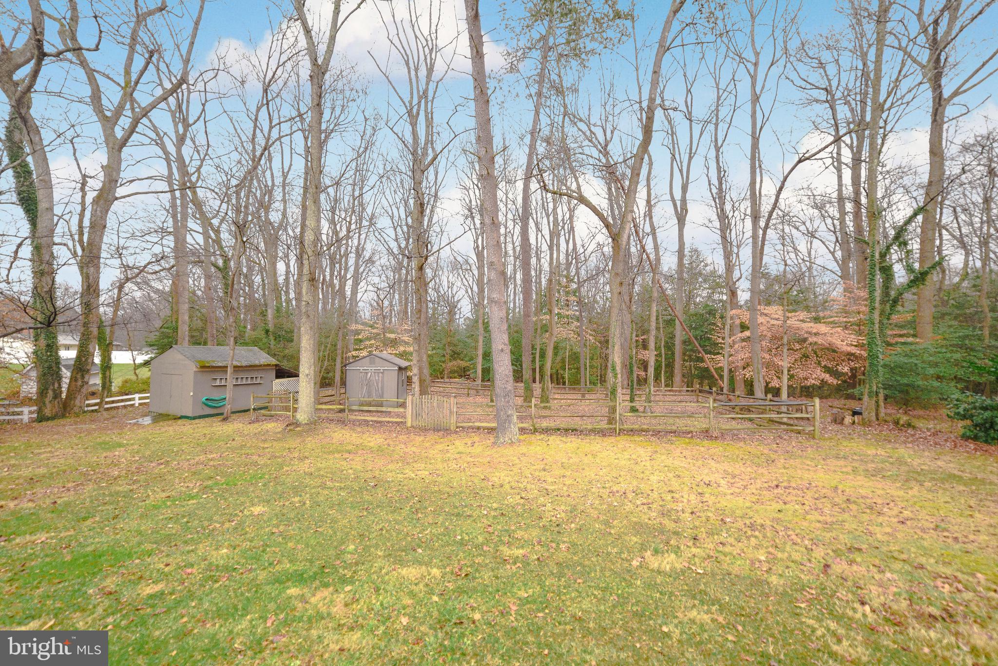 ESPERANZA FARMS - Residential