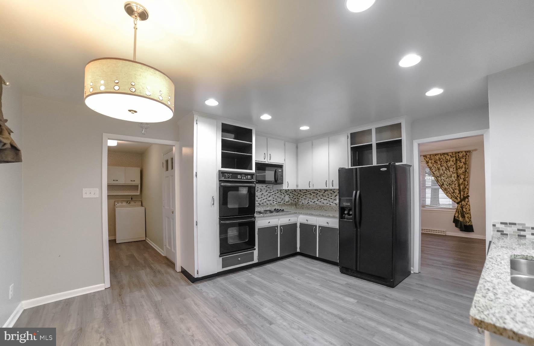 ESPERANZA FARMS - Residential