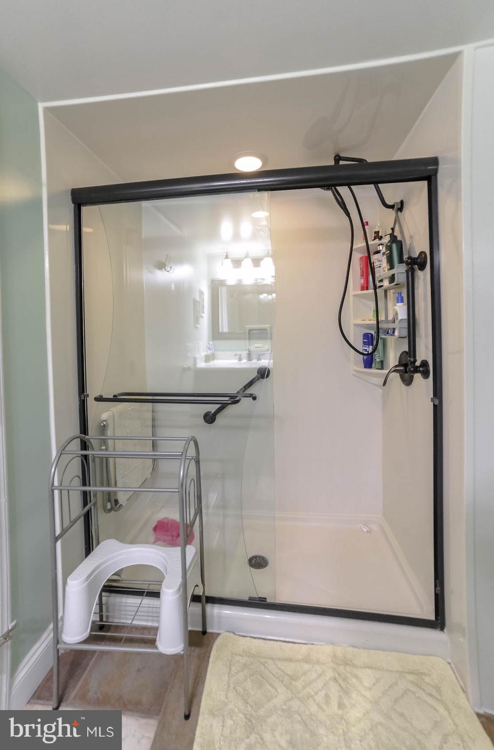 ESPERANZA FARMS - Residential