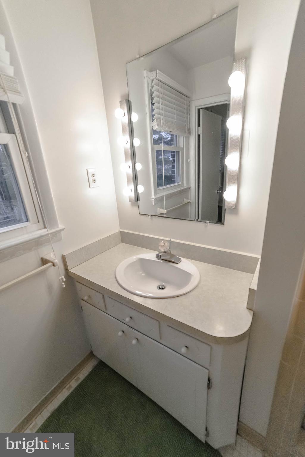 ESPERANZA FARMS - Residential