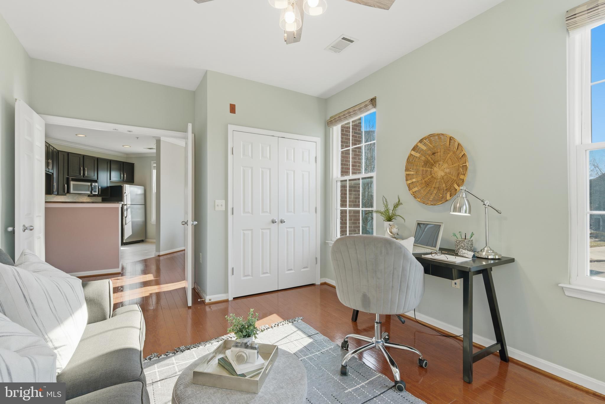 GROVE AT ARLINGTON - Residential