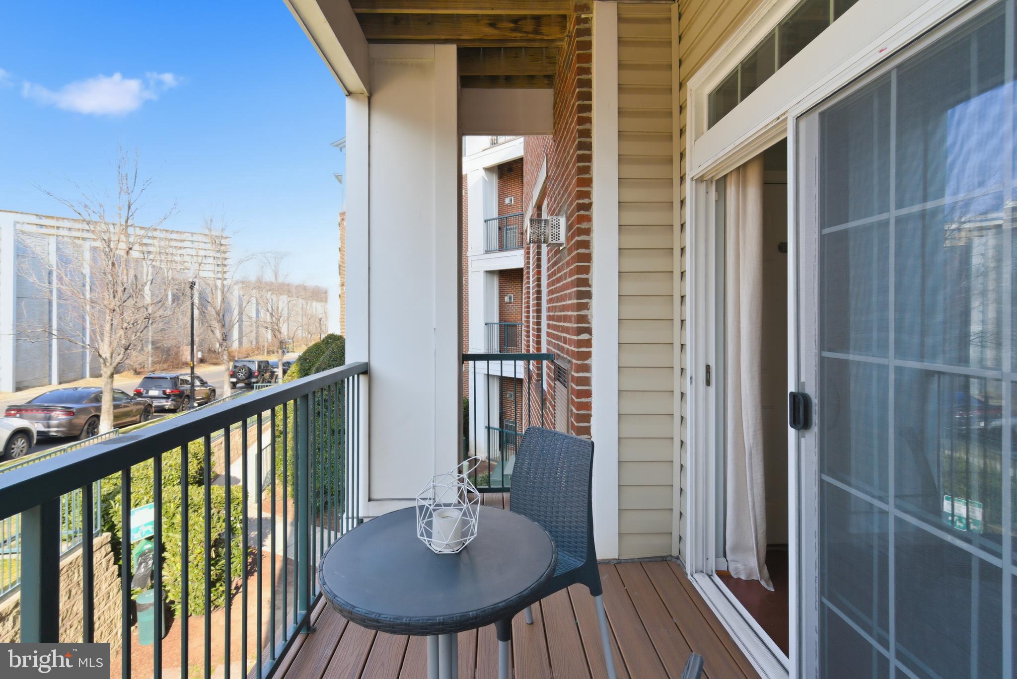 GROVE AT ARLINGTON - Residential