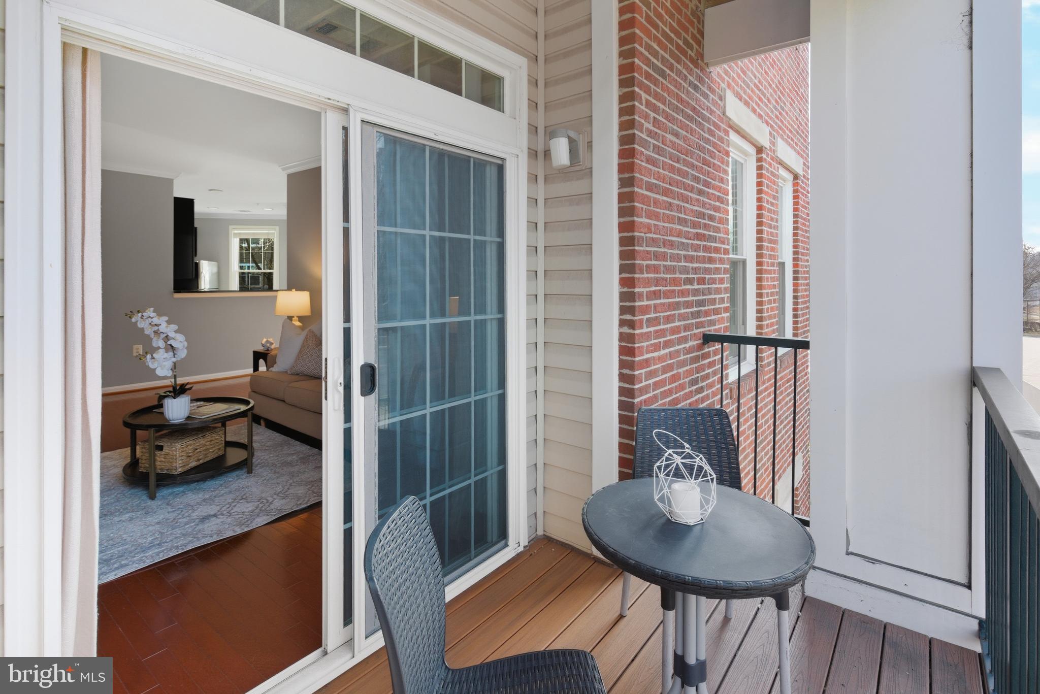 GROVE AT ARLINGTON - Residential