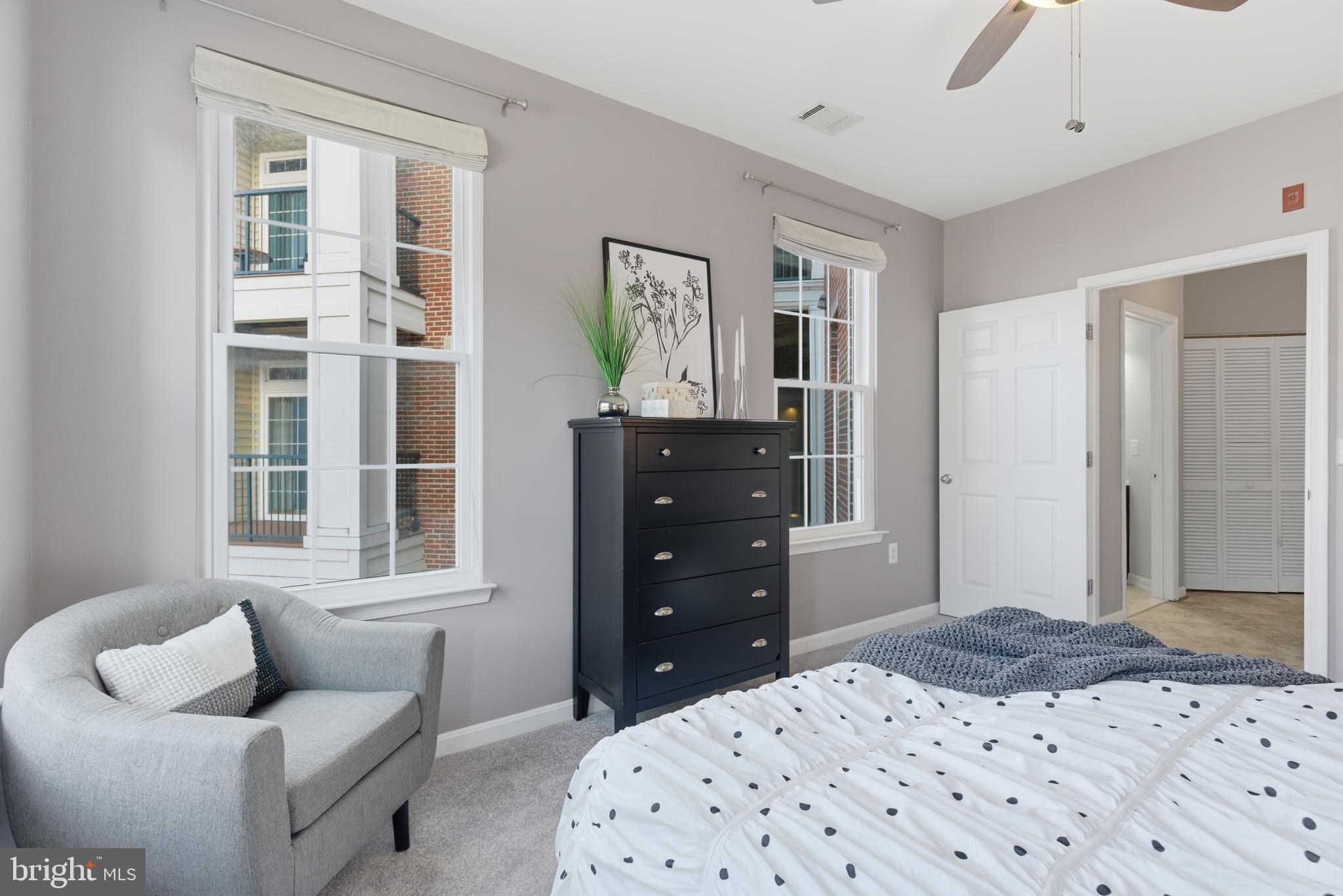 GROVE AT ARLINGTON - Residential