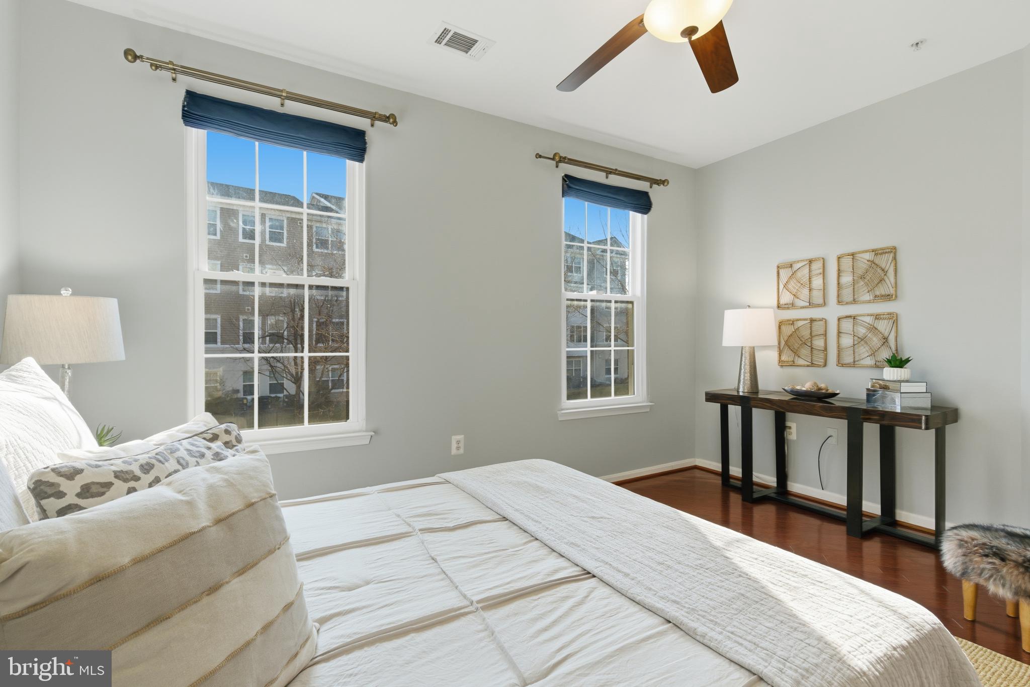 GROVE AT ARLINGTON - Residential