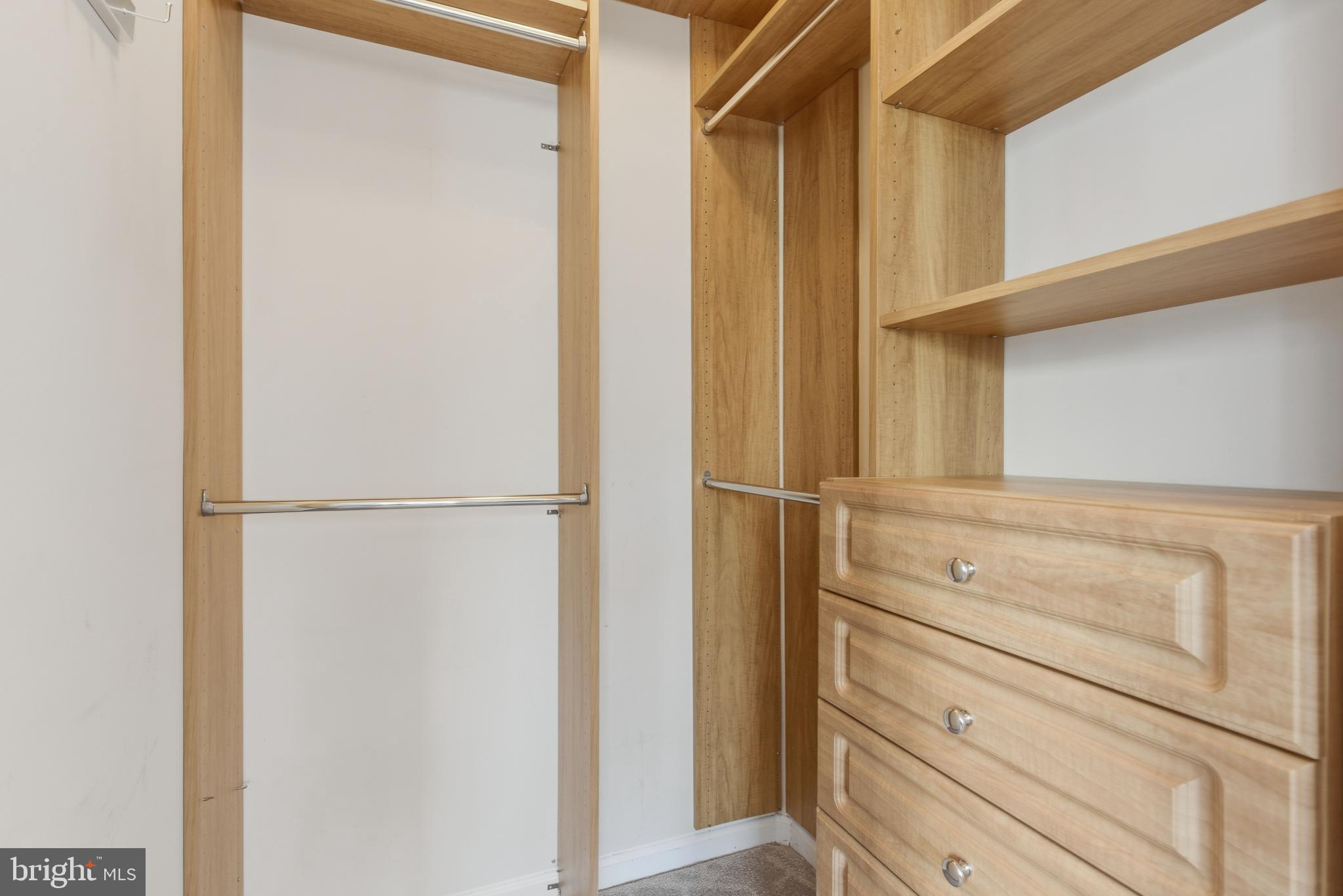 GROVE AT ARLINGTON - Residential