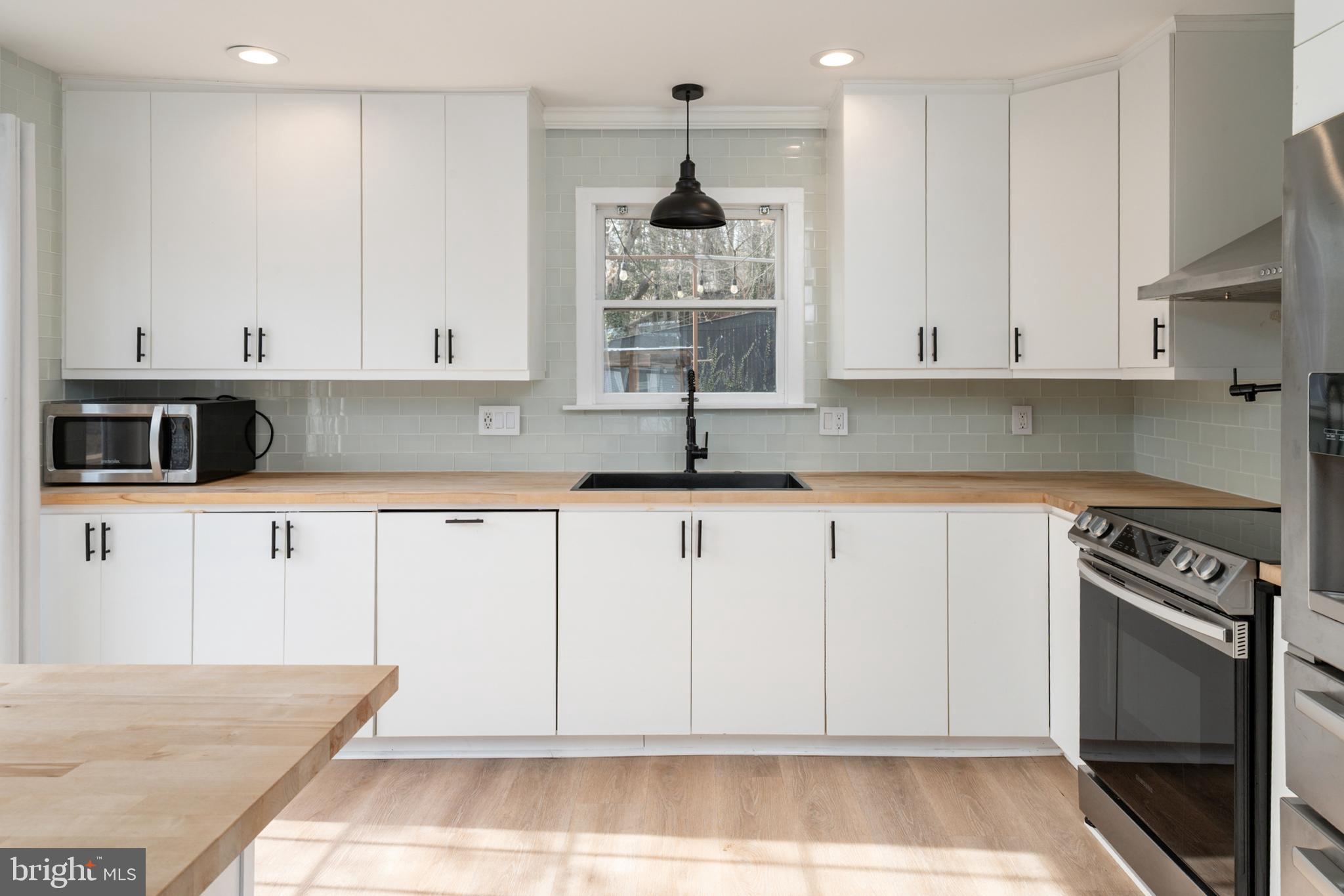 HIDDEN RIDGE - Residential