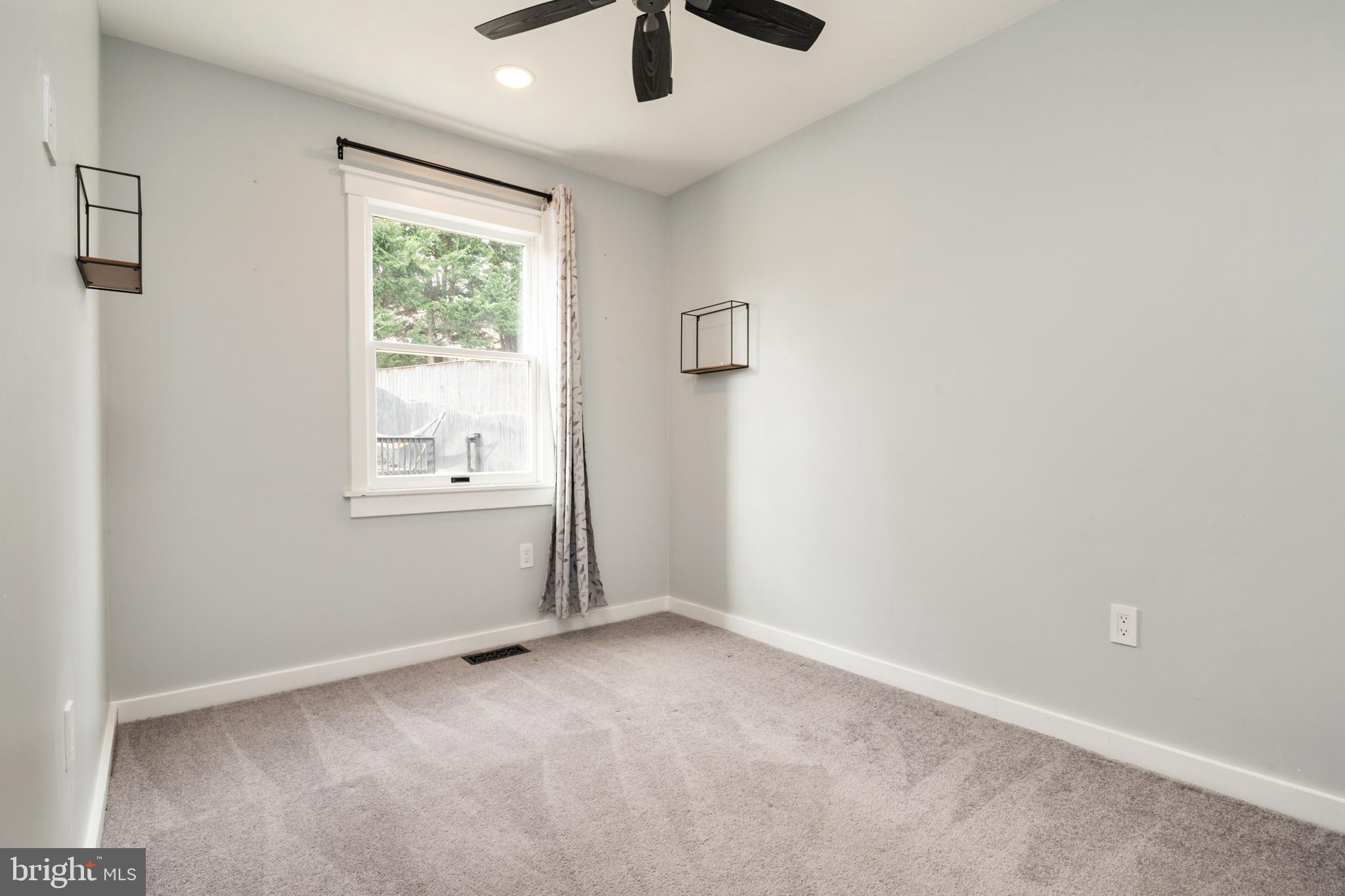 HIDDEN RIDGE - Residential