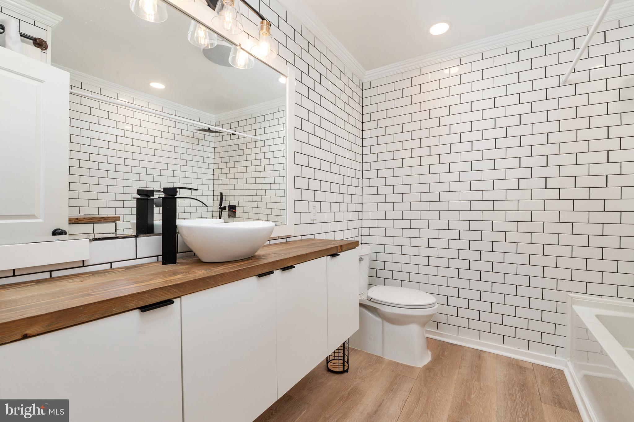 HIDDEN RIDGE - Residential