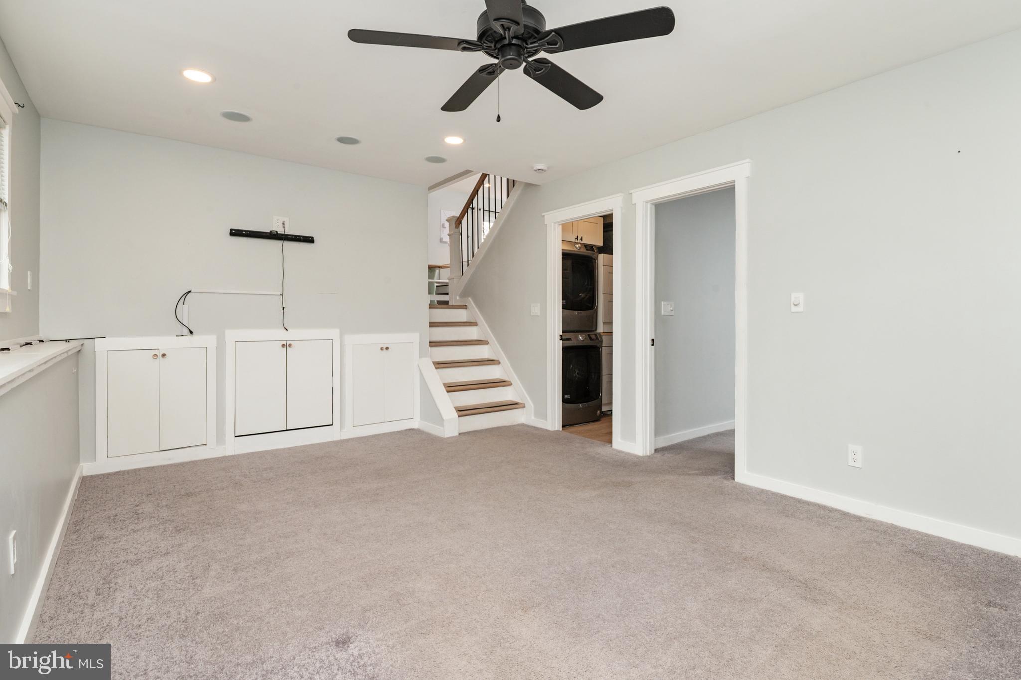 HIDDEN RIDGE - Residential