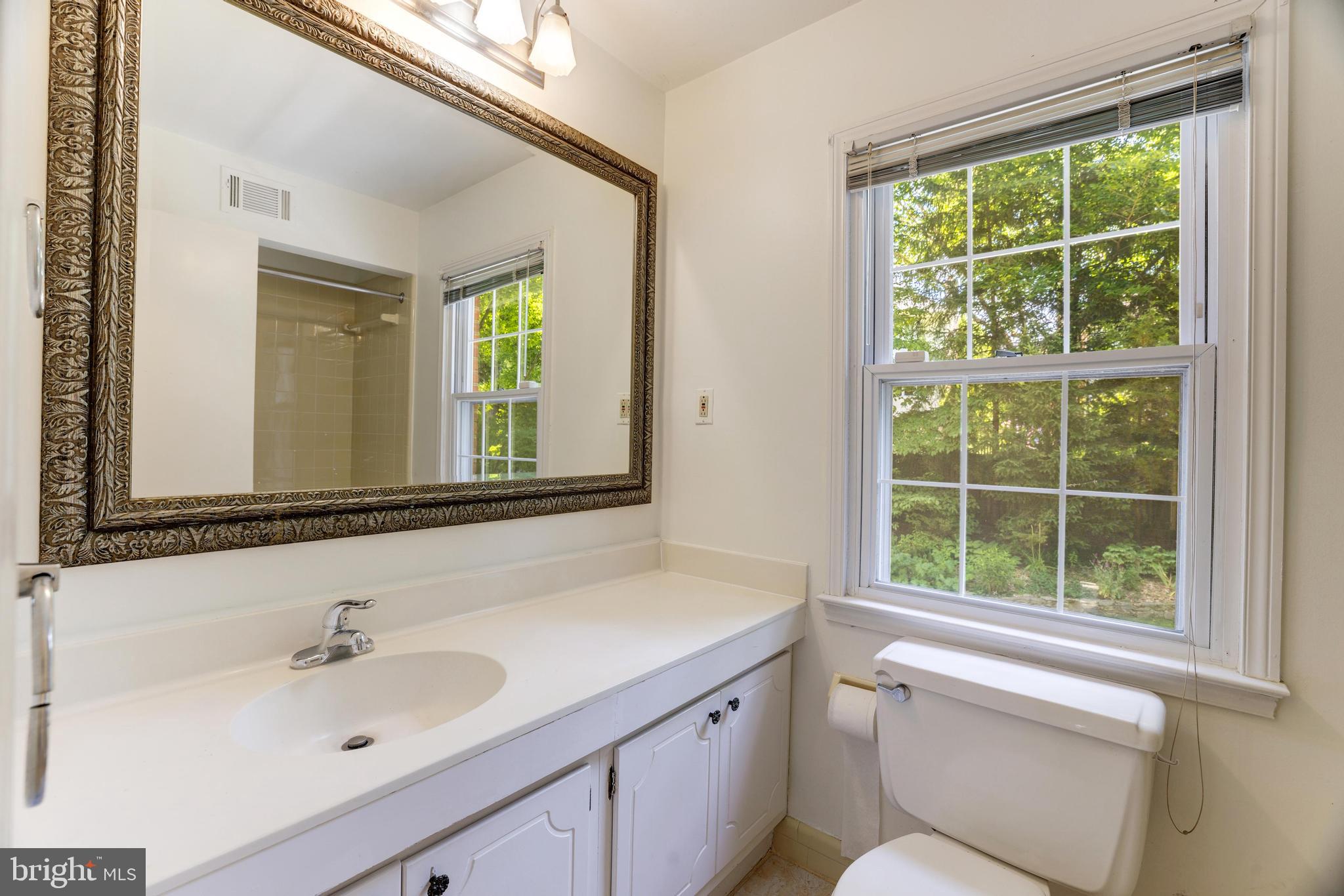 MASS AVE FOREST - Residential Lease