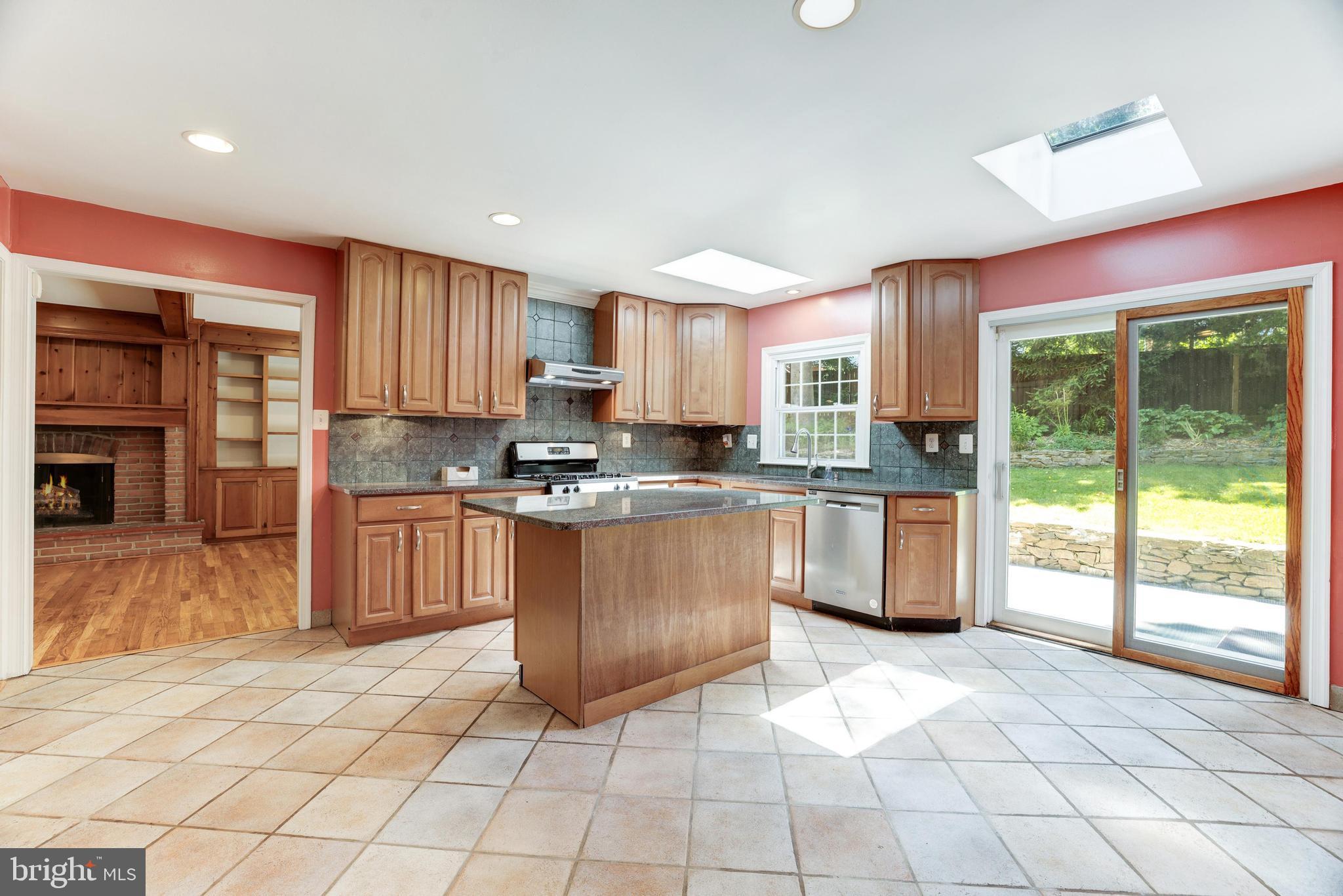 MASS AVE FOREST - Residential Lease