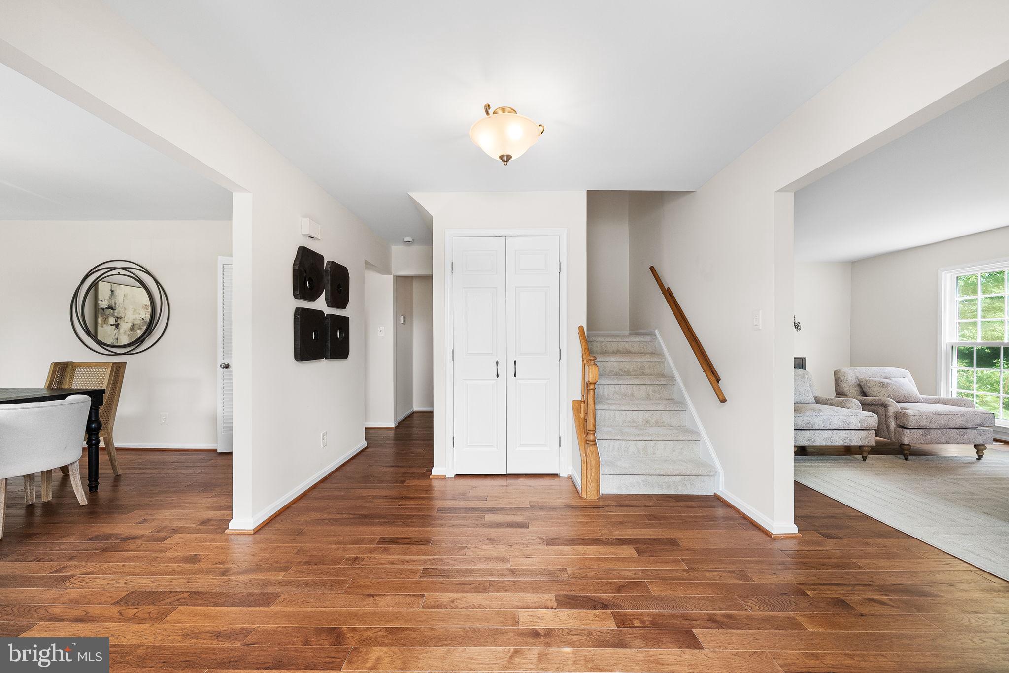 6903 ROCHAMBEAU PLACE