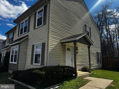 1746 COUNTRYWOOD COURT LANDOVER MD 20785