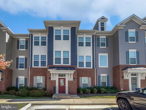 8255 KNIGHT STATION WAY MANASSAS VA 20110