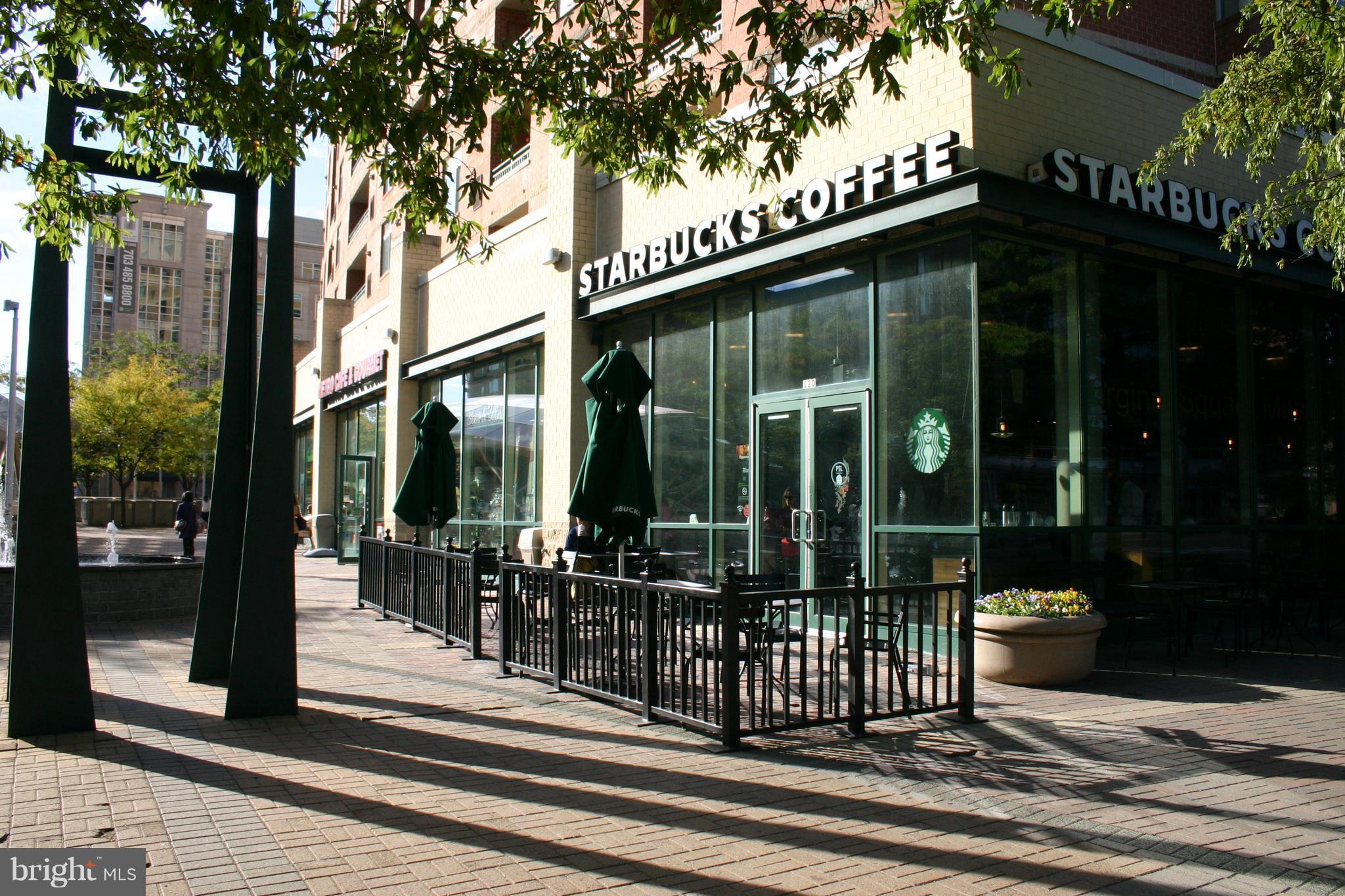 VIRGINIA SQUARE - Residential Lease