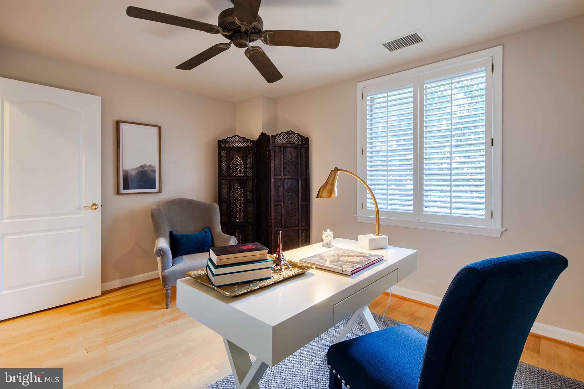 VIRGINIA SQUARE - Residential Lease