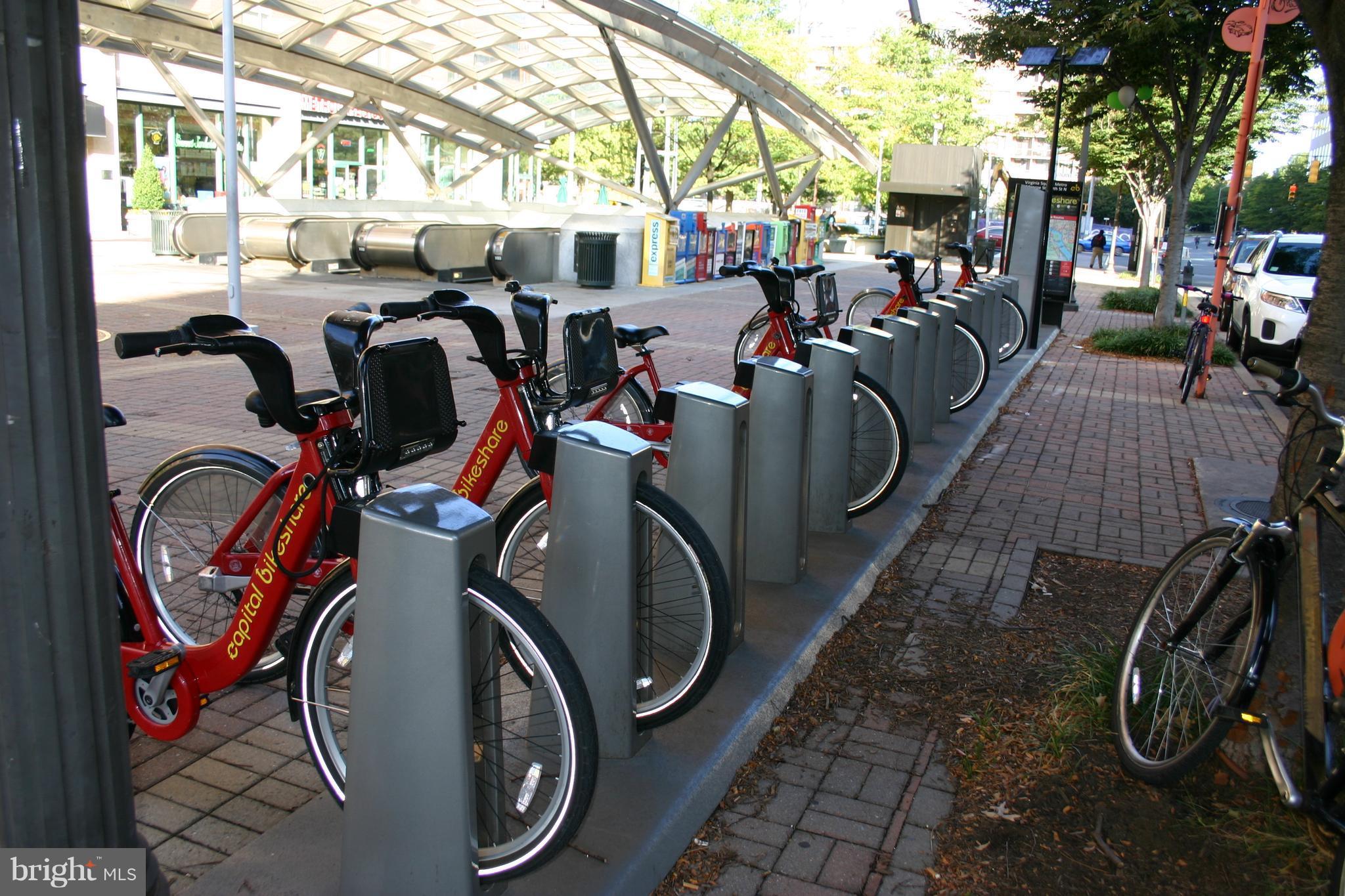 VIRGINIA SQUARE - Residential Lease