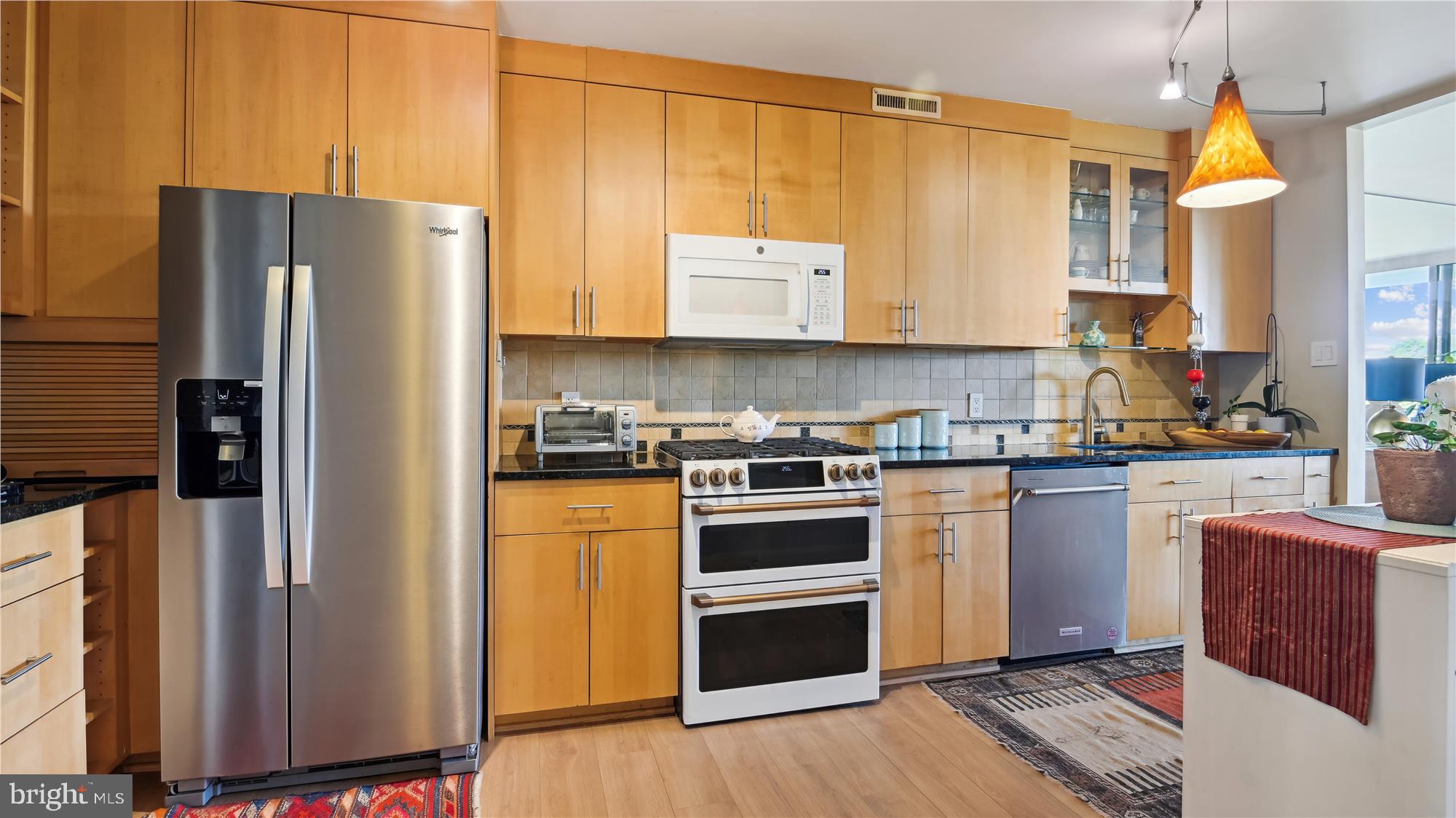 KENWOOD - Residential Lease