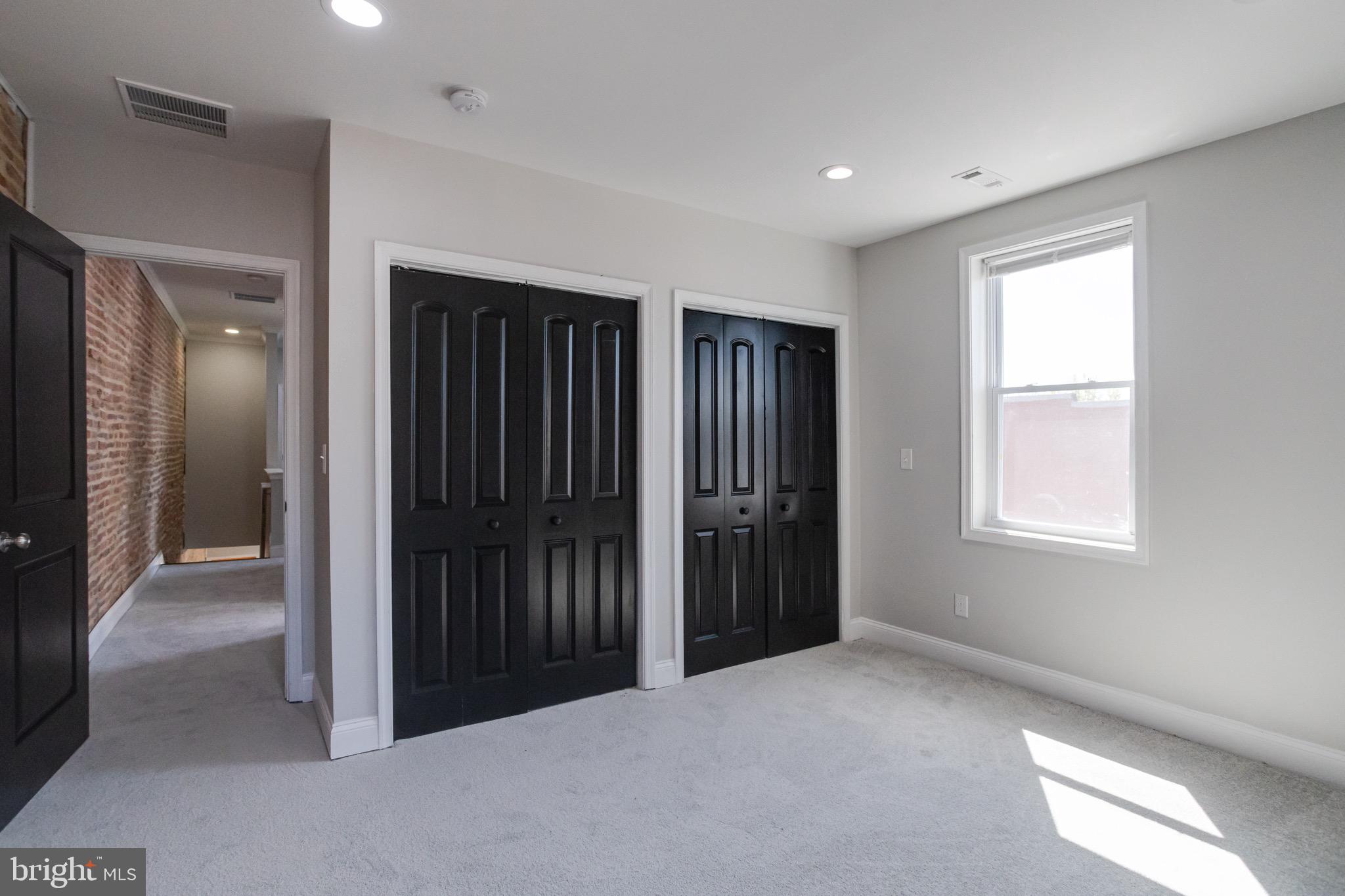 EAST BALTIMORE MIDWAY - Residential