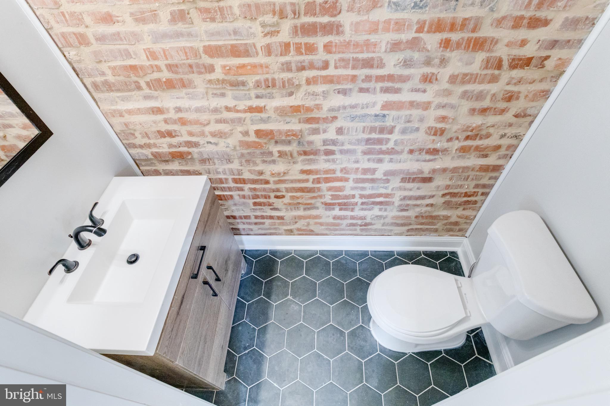 EAST BALTIMORE MIDWAY - Residential