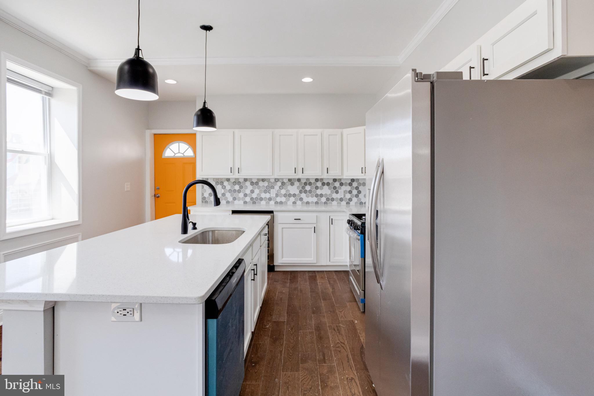 EAST BALTIMORE MIDWAY - Residential