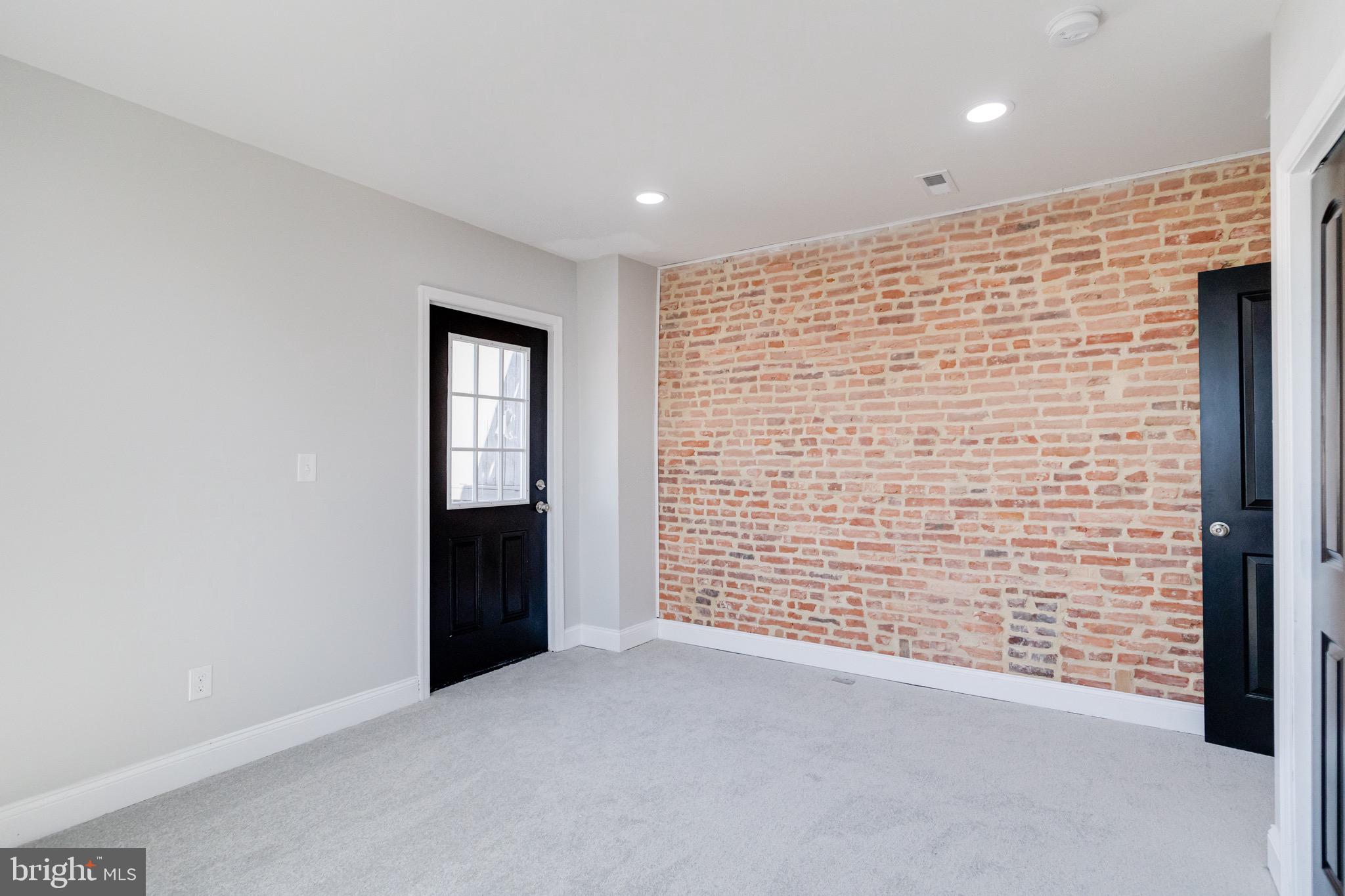 EAST BALTIMORE MIDWAY - Residential