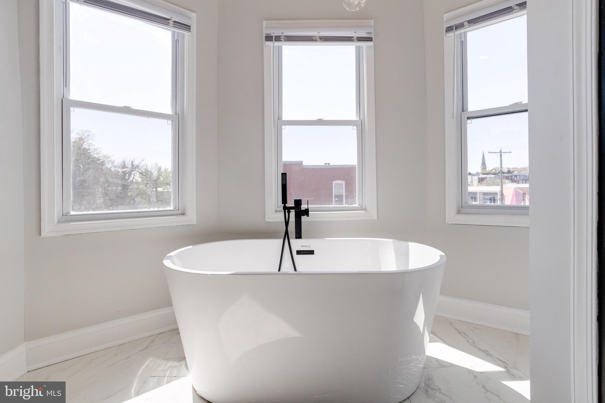 EAST BALTIMORE MIDWAY - Residential