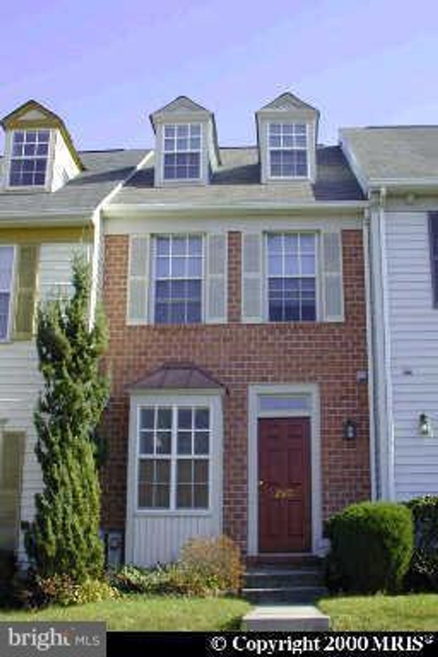 Lovely 2 bdrm w/ loft on wooded culdesac. Home boasts stainless steel app, recessed lighting, painted neutral colors throughout, carpet & more. Marble foyer. Living room with fireplace. Finished lower level w/ walk out. Lovely views of trees & open area. Bright and airy feel to loft off of master bedroom.