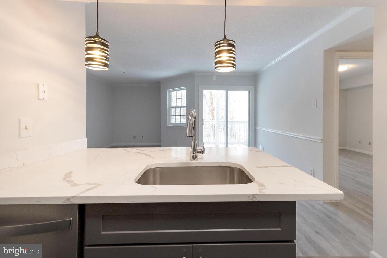 FOUNTAINS AT MCLEAN - Residential Lease