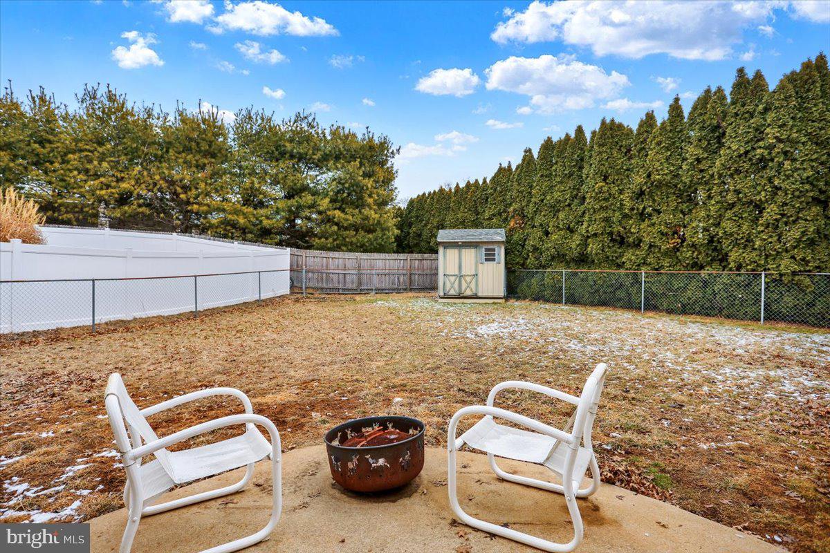 WHITFORD HILL - Residential