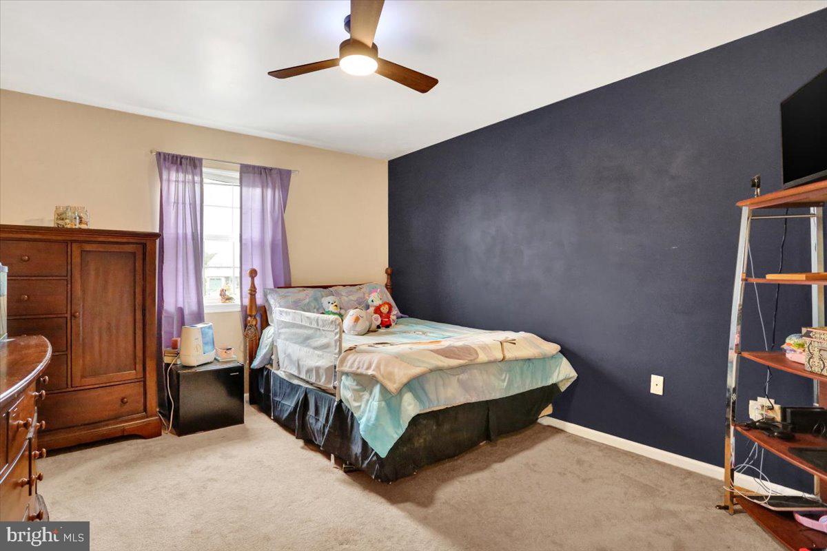 WHITFORD HILL - Residential