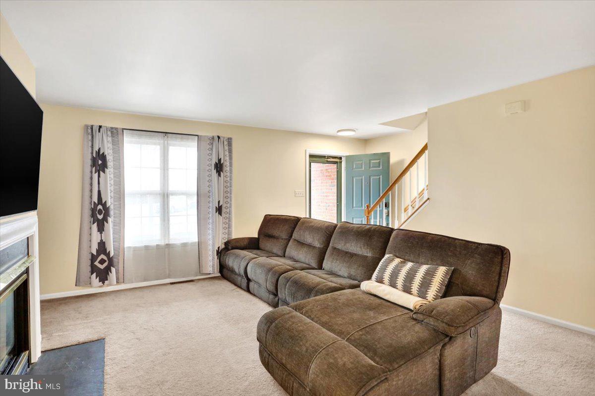 WHITFORD HILL - Residential