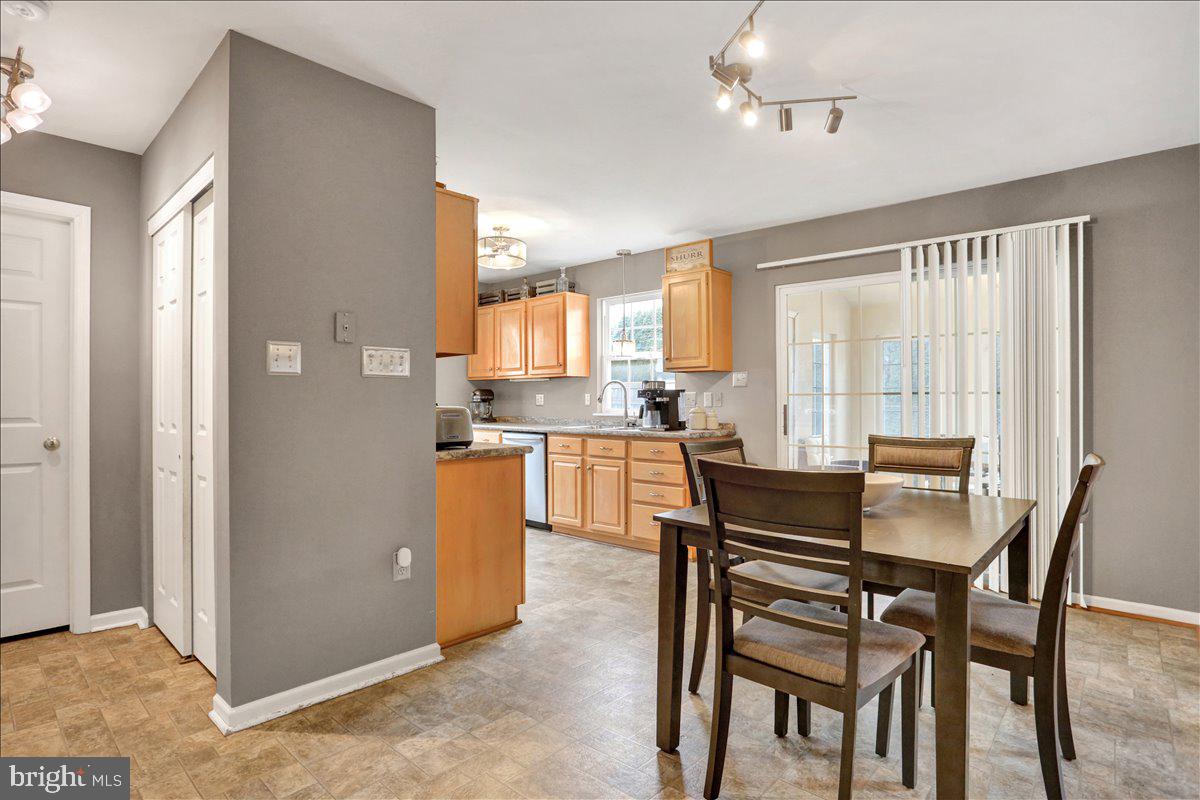 WHITFORD HILL - Residential