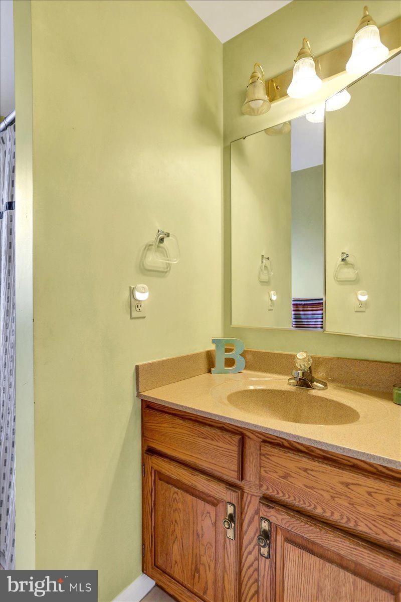 WHITFORD HILL - Residential