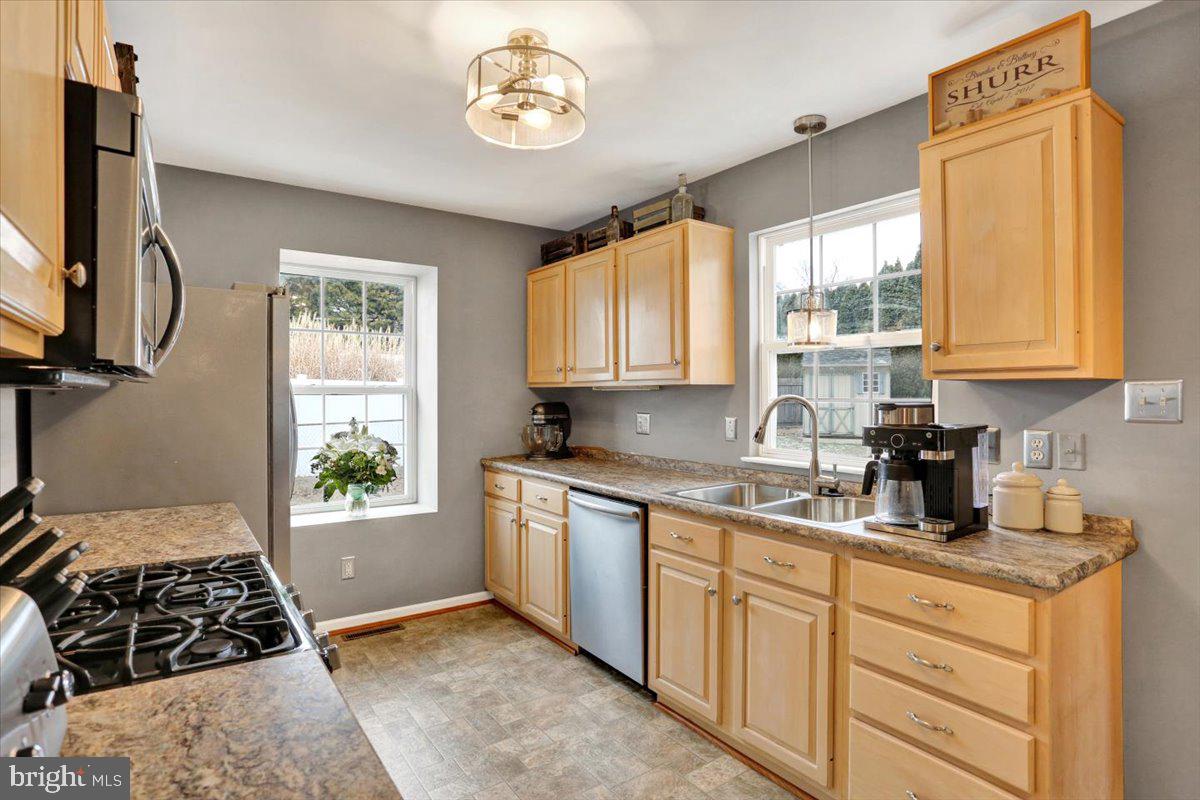 WHITFORD HILL - Residential