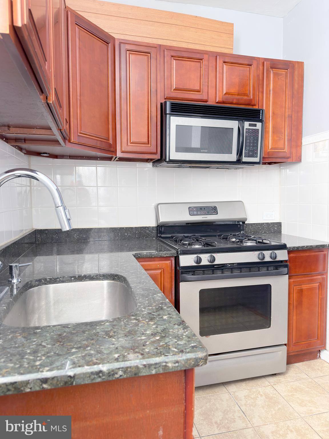 WHITMAN - Residential Lease