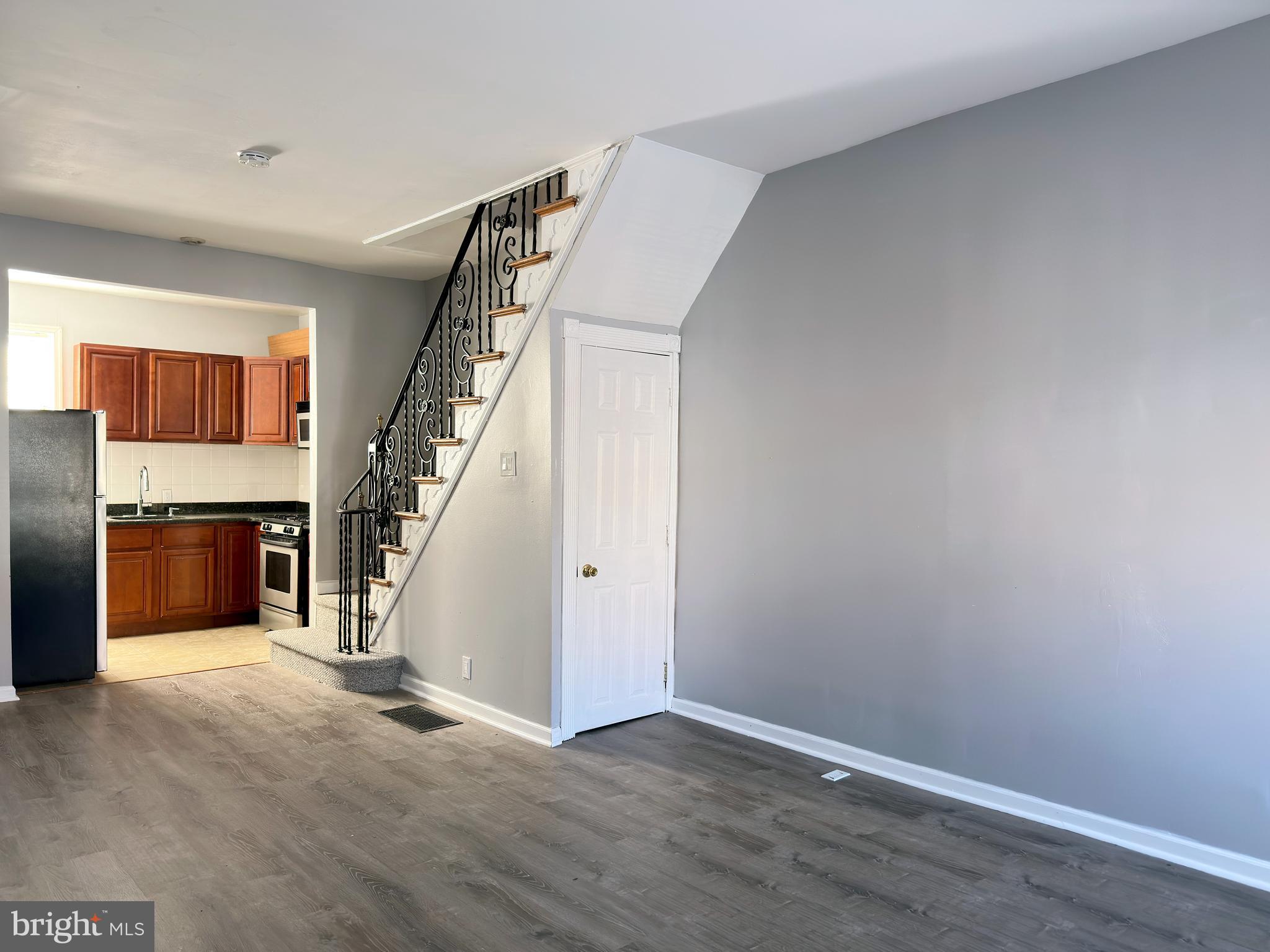 WHITMAN - Residential Lease