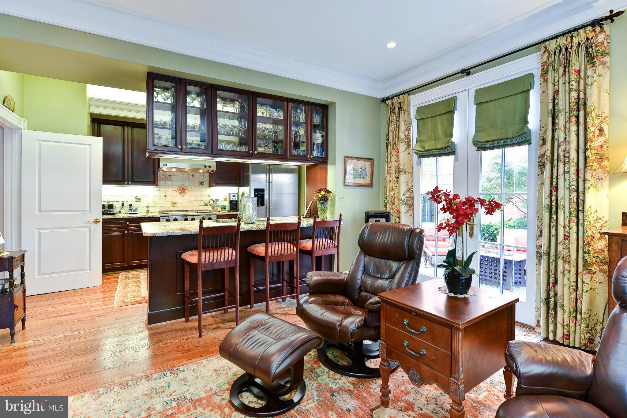 BACKYARD BOATS - Residential