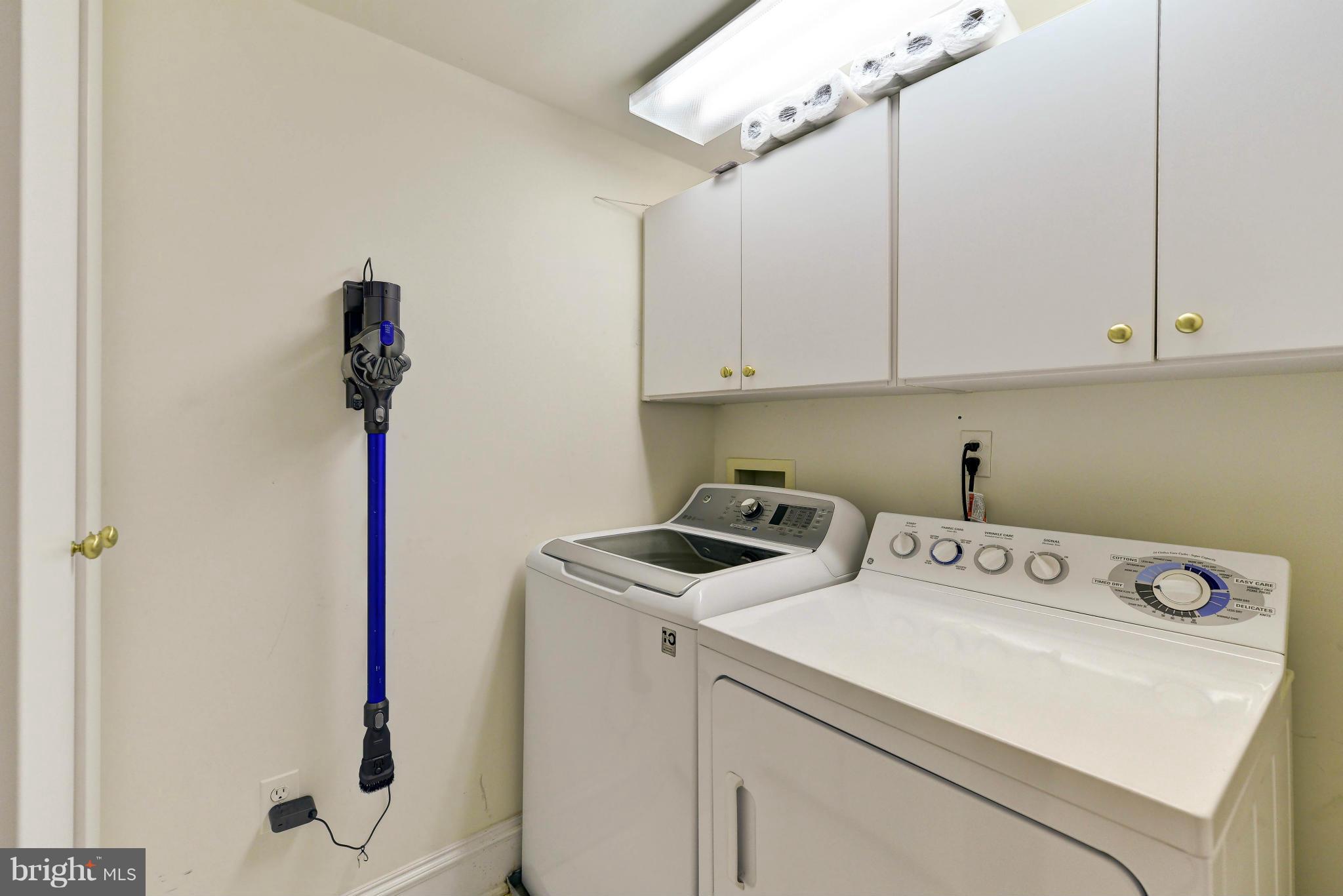 BACKYARD BOATS - Residential