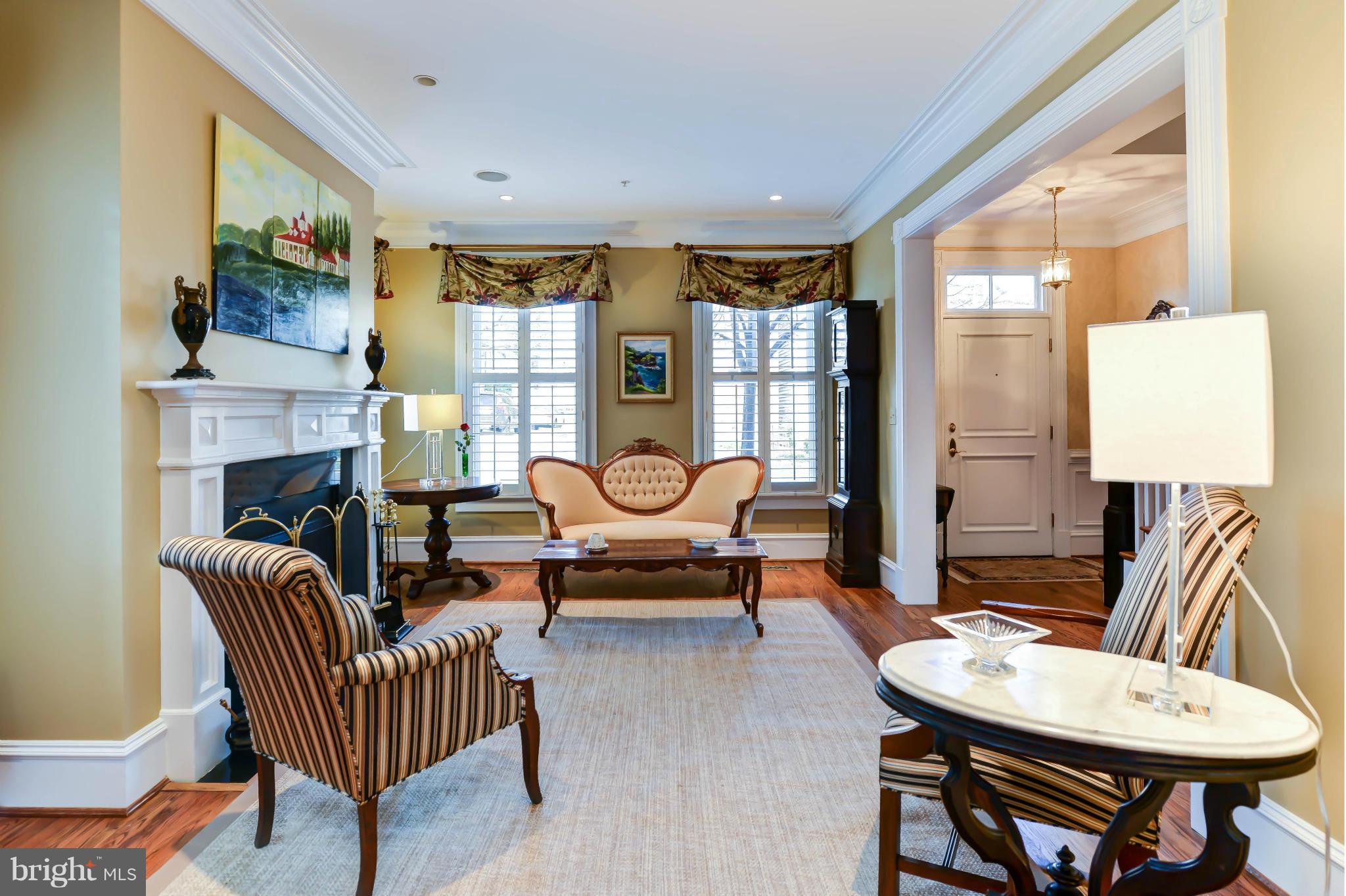 BACKYARD BOATS - Residential