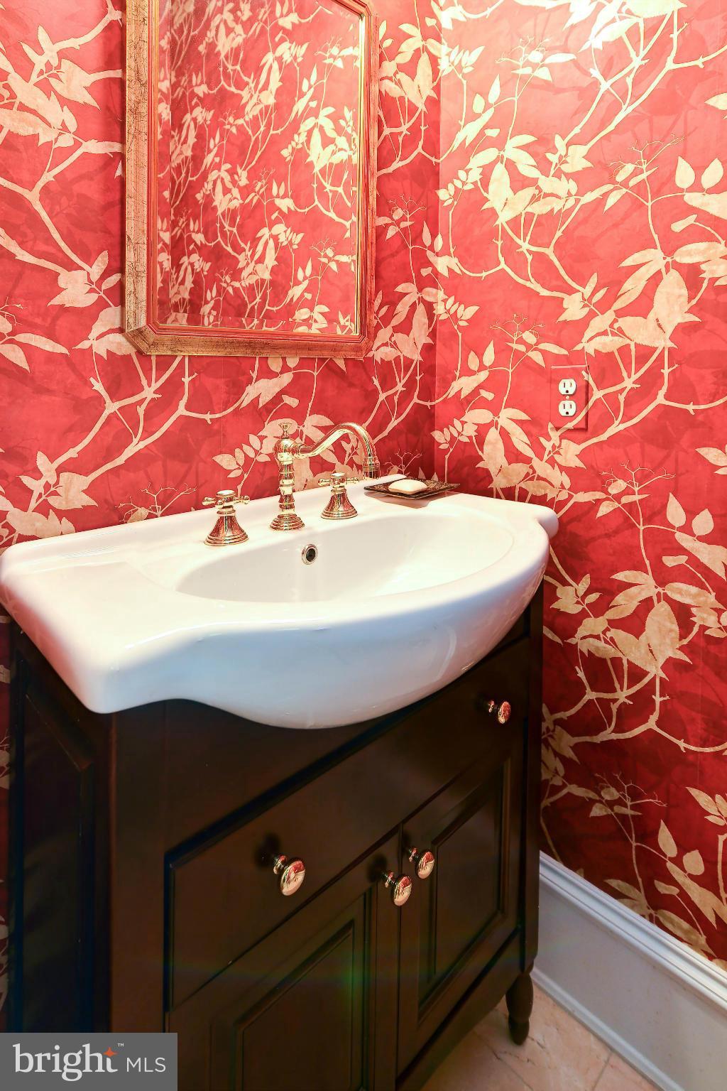 BACKYARD BOATS - Residential