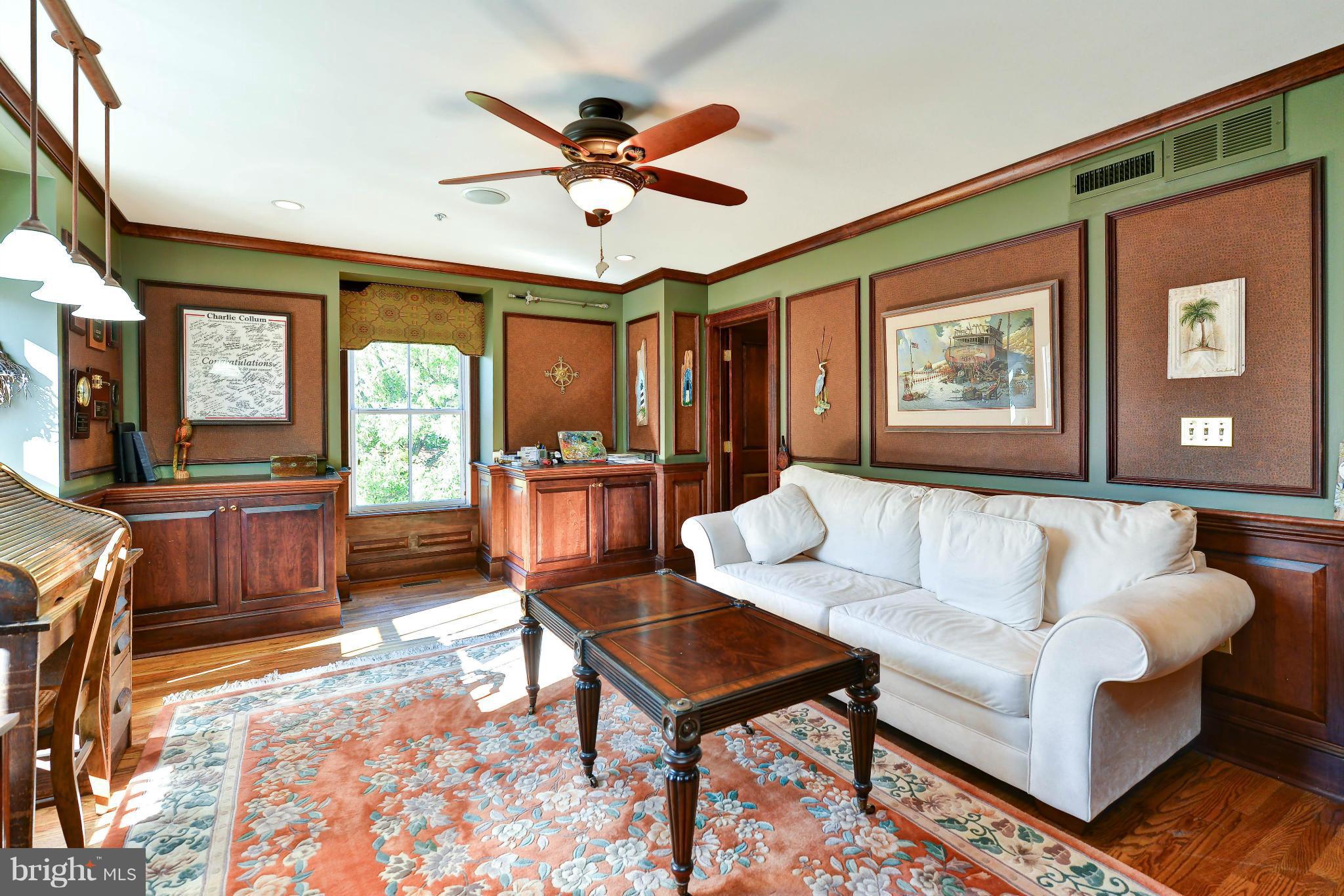 BACKYARD BOATS - Residential