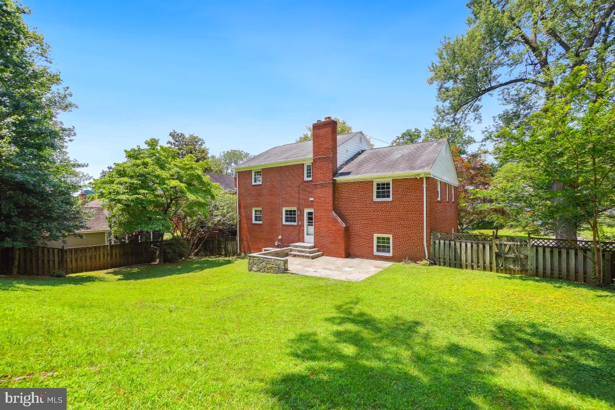 NORTH CHEVY CHASE - Residential