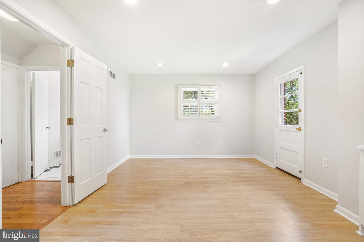 NORTH CHEVY CHASE - Residential