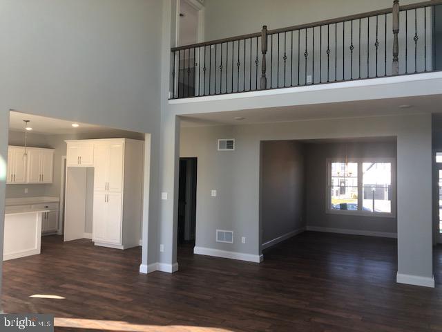 GRAND POINT CROSSING - Residential