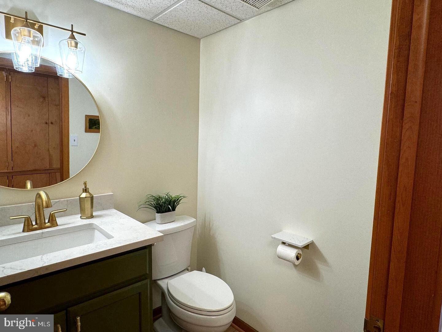 107 JOHN ROBERT THOMAS DRIVE