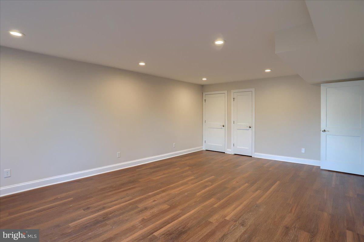 ROCKS ACRES - Residential