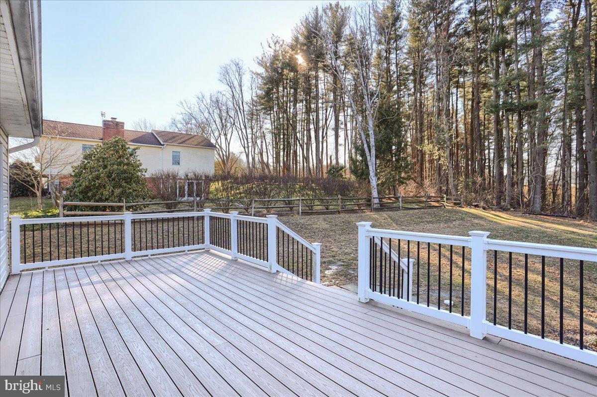 ROCKS ACRES - Residential