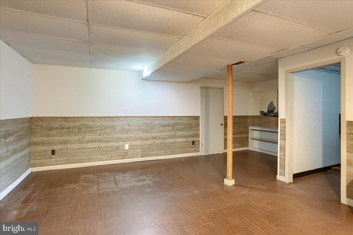 ROCKS ACRES - Residential